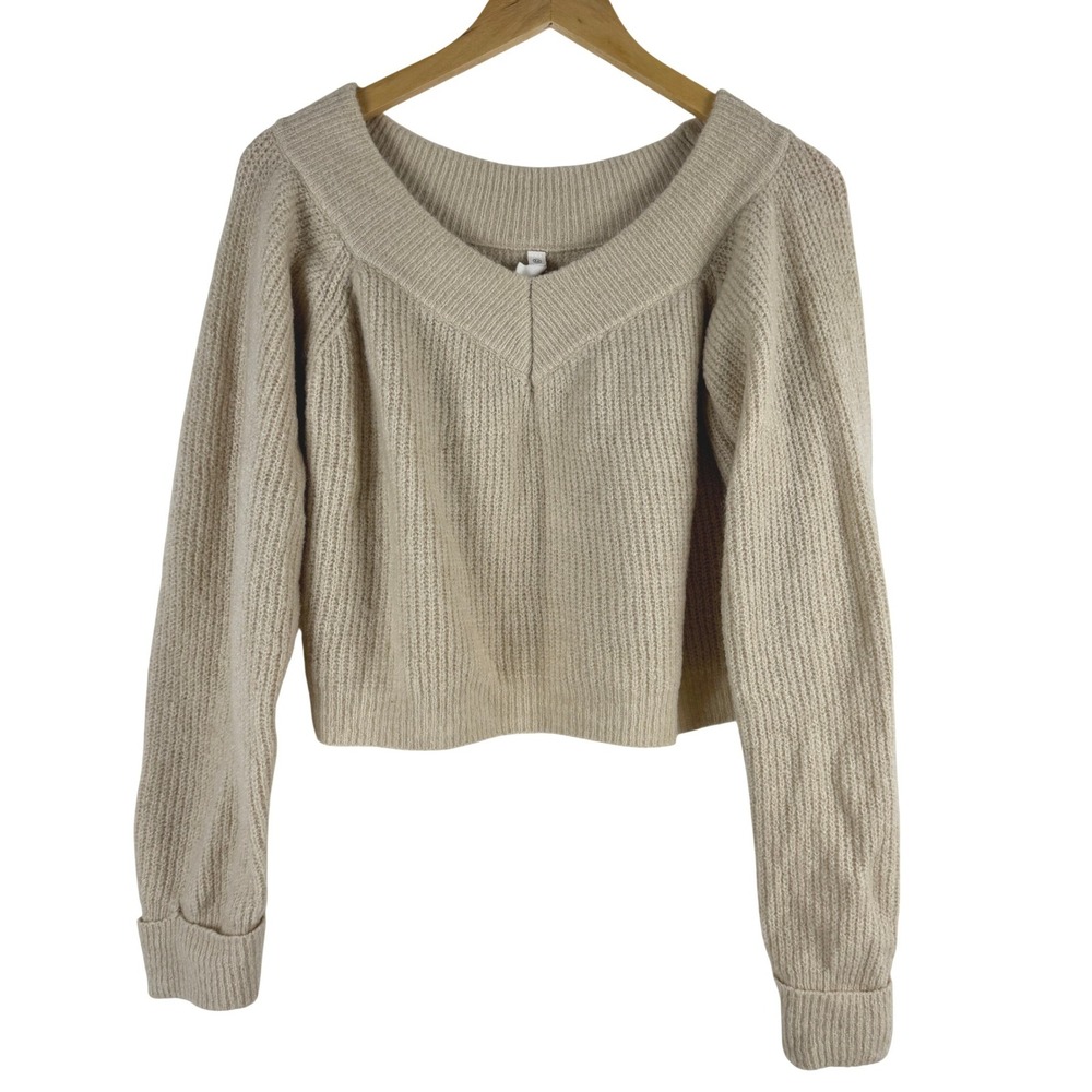 Wishlist Women's Beige V Neck Cropped Knit Sweater Size M Soft Boho Chic‎
